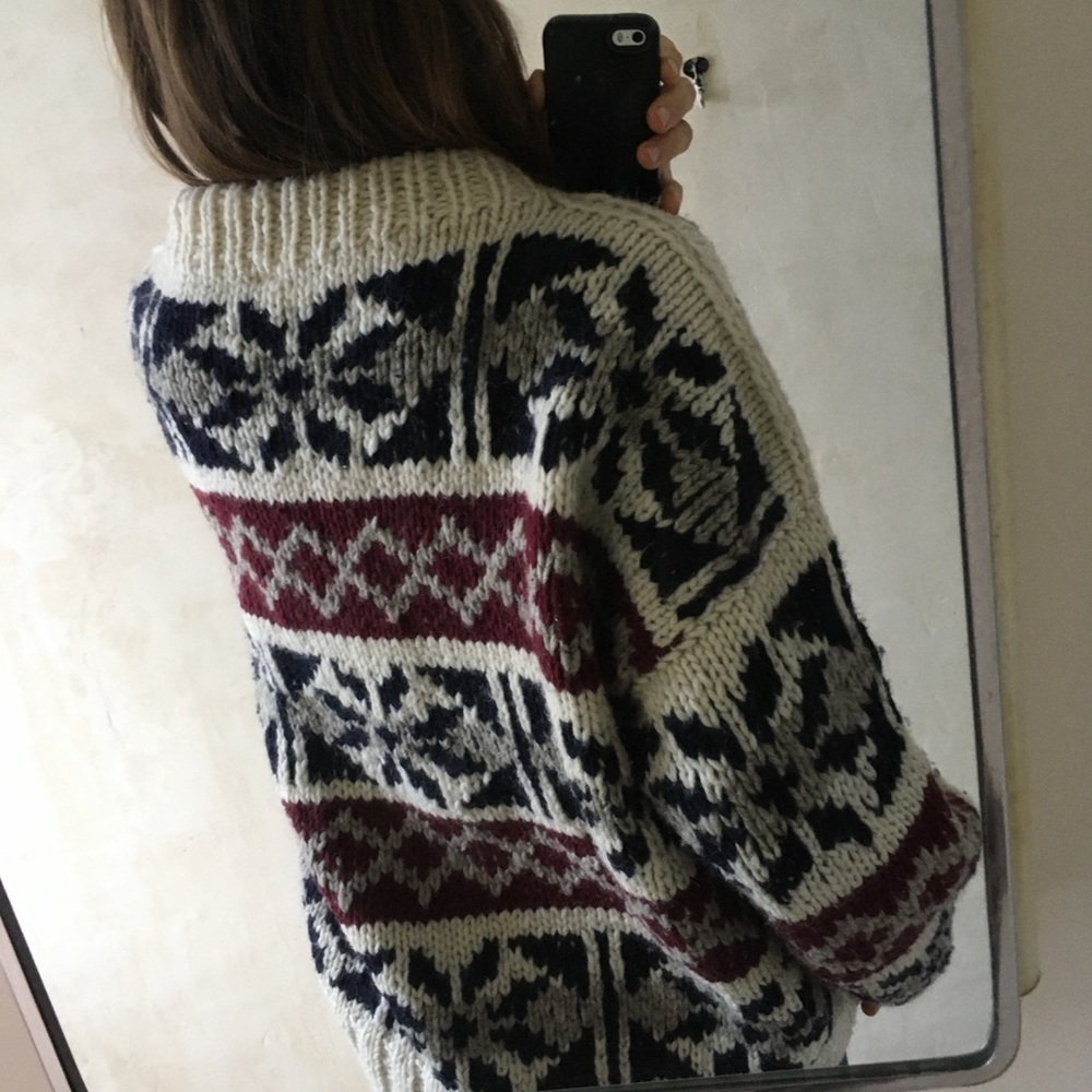 Sold! 100% wool hand knit sweater from Ecuador - Picture 8 of 8